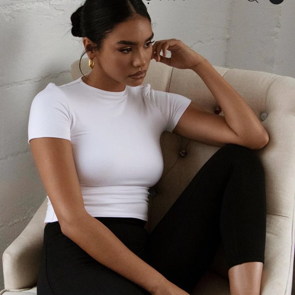 Re Ona ultralight signature tee in White